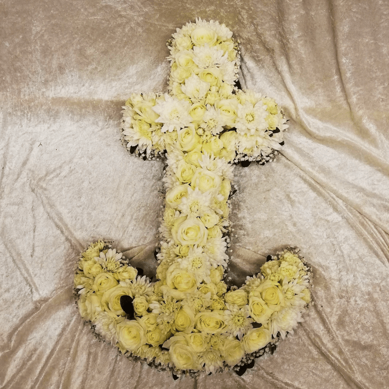 Vakkert anker med sesongens blomster